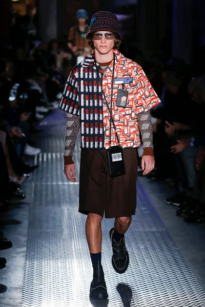 Look 34